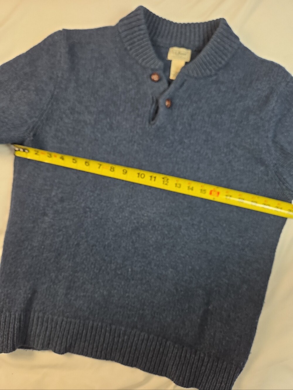 L.L. Bean VTG Classic Rag Wool Henley Navy Button Neck Sweater Men's M-Reg - Picture 8 of 10